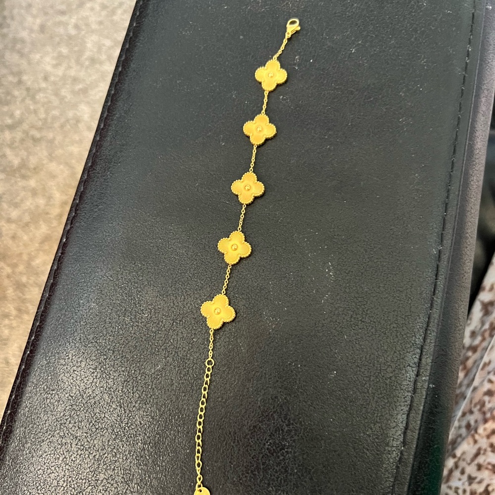 Gold bracelet